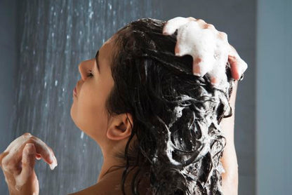 SHAMPOO DEXE CASTAÑO + GRATIS LÁPIZ CUBRE CANAS DOBLE COLOR